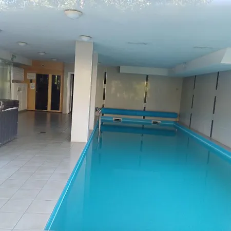Holiday25 Wellness Apartament *